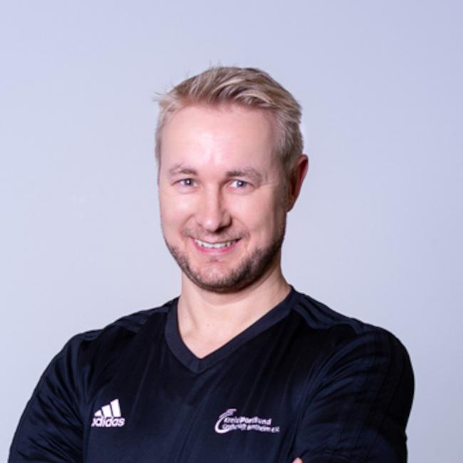 Frank Spickmann_portrait pic_3346.jpg